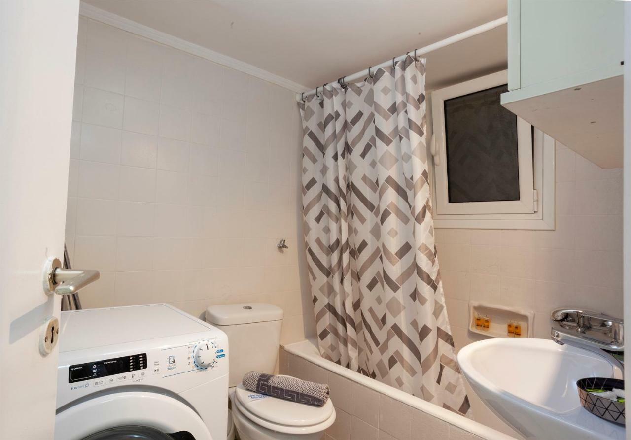 Renovated And Cool Flat In Ideal Location Apartment เอเธนส์ ภายนอก รูปภาพ