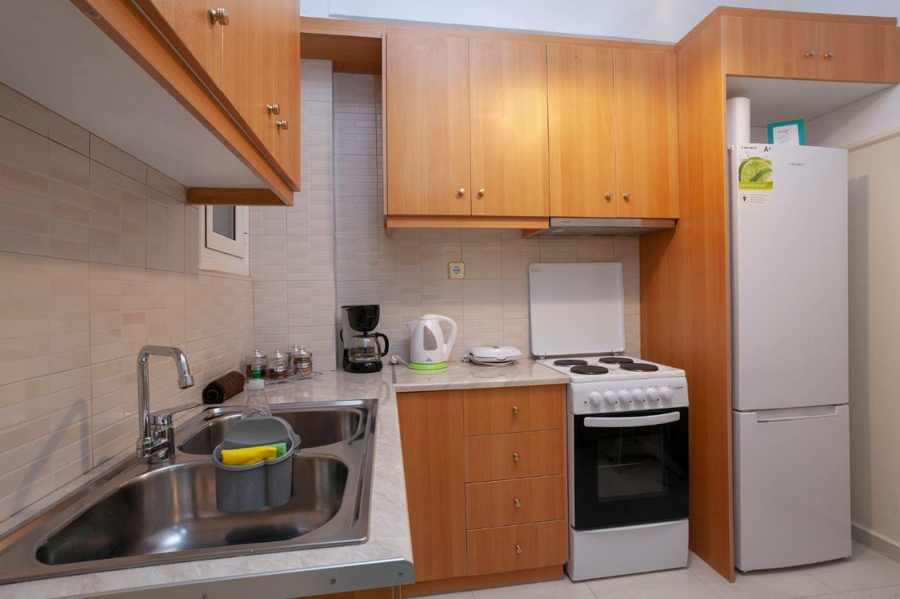 Renovated And Cool Flat In Ideal Location Apartment เอเธนส์ ภายนอก รูปภาพ