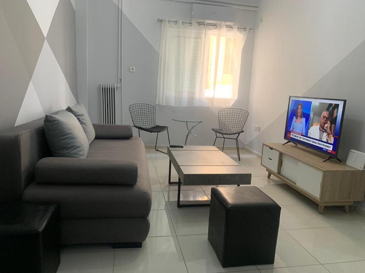 Renovated And Cool Flat In Ideal Location Apartment เอเธนส์ ภายนอก รูปภาพ