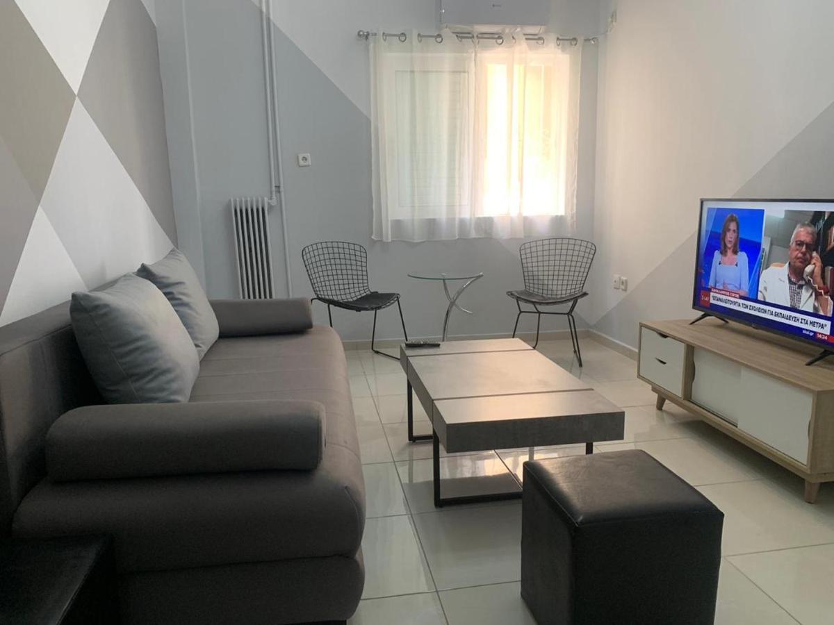 Renovated And Cool Flat In Ideal Location Apartment เอเธนส์ ภายนอก รูปภาพ
